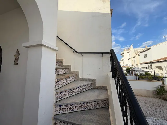 Fabulosa vivienda tipo duplex con entrada independiente y amplio jardin — 17