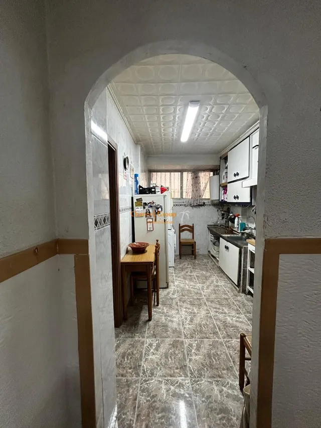 Se vende planta baja en zona la rata. — 16