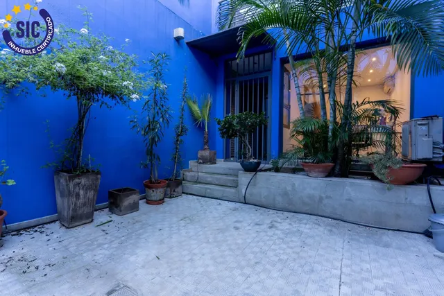 Exclusiva casa en calle Alacuás: espacio, diseño y máximo confort — 7