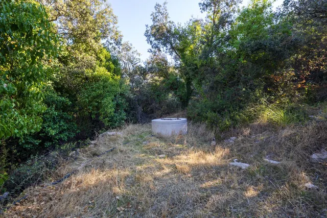 En uno de los pueblos más bonitos de España, finca ideal para rehabilitar y usar como alojamiento turístico — 15