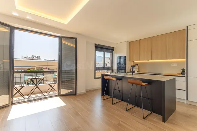 ✨ Exclusiva Vivienda de Lujo Reformado y lista para entrar a - foto 4