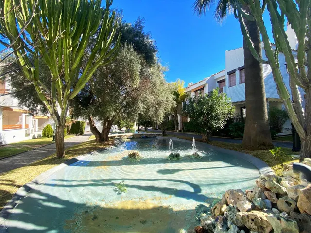 BUNGALOW A 500M DE LA PLAYA EN URBANIZACION CON 4 PISCINAS Y GARAJE !! — 36