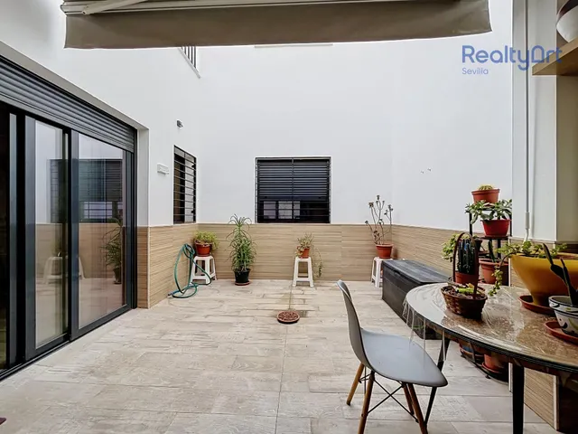 EXCELENTE VIVIENDA UNIFAMILIAR — 17
