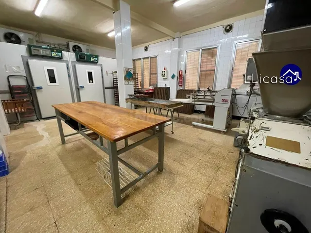 Negocio 4 habitaciones 250m² en venta - Pedralba Pueblo - foto 4