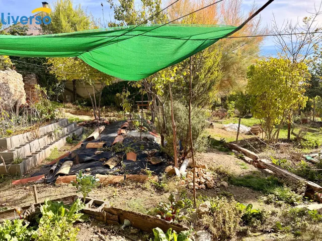 Casa de pueblo con parcela de 866 m2, jardín y buhardilla con encanto en la Ribera del Duero — 42