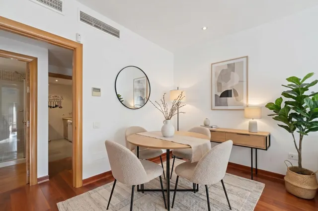 Calidez y Estilo: Tu Nuevo Hogar en Olas de Procusan, Torremolinos — 8