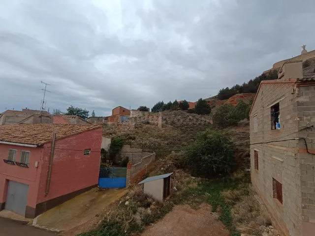 Estupenda casa con patio, terraza y amplia cochera — 3