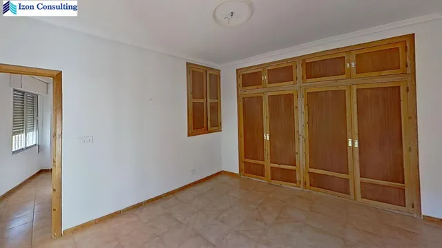 CASA DE 3 habitaciones EN LIÉTOR — 11