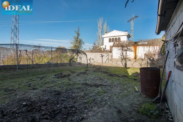 A6515D7. Huétor Santillan. www.idealhouse.es — 31