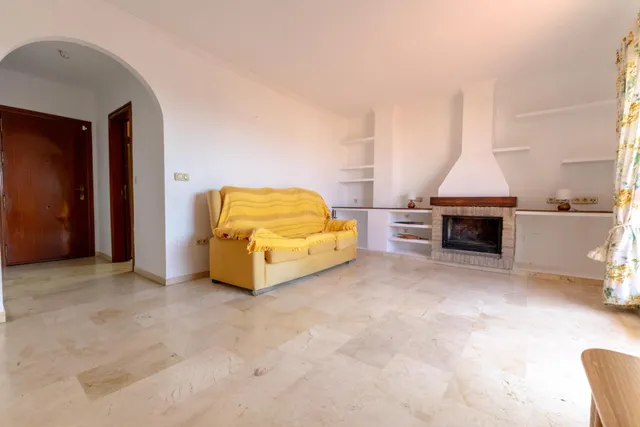 Ático con 100 m2 de espacio exterior, vistas panorámicas y garaje en el centro de Fuengirola – 375.000 € — 6