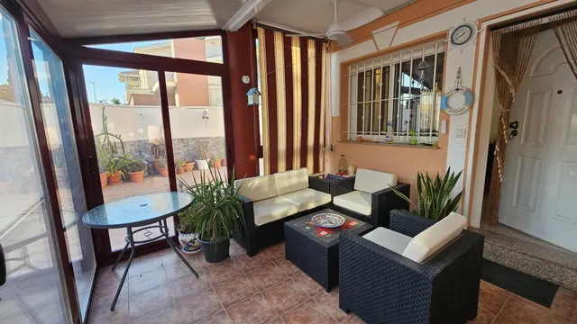 CHALET DUPLEX PAREADO A 500 METROS DE LA PLAYA — 11