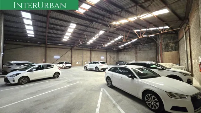 Oportunidad única: espacio con múltiples usos (parking, nego - foto 5