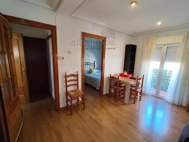 ⚠️ IMPORTANTE: es un CUARTO PISO SIN ASCENSOR. Máximo 2 personas. No se admiten animales. Se solicita documentación de solvencia. — 4