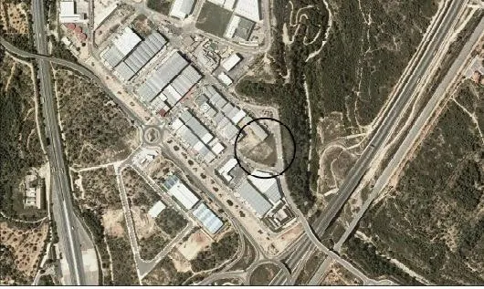 FANTÑSTICA PARCELA DE 581 M2 EN LES TAPIES HOSPITALET DE LÂ