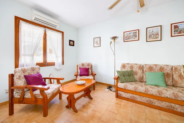 Bungalow de 3 dormitorios con piscina comunitaria en la playa de Los Locos — 2
