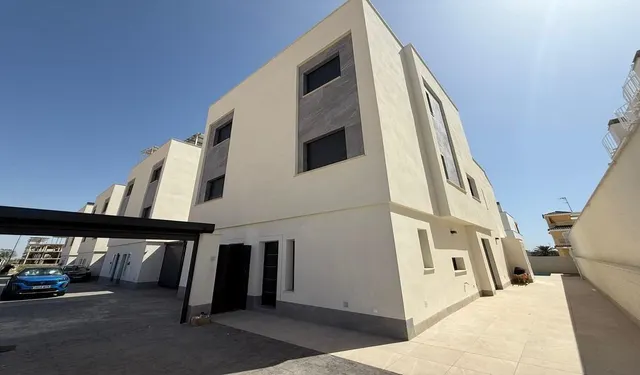 ALTO STANDING - GRAN LUJO - Villa Pareada con PISCINA PRIVADA, y ASCENSOR PRIVADO — 7