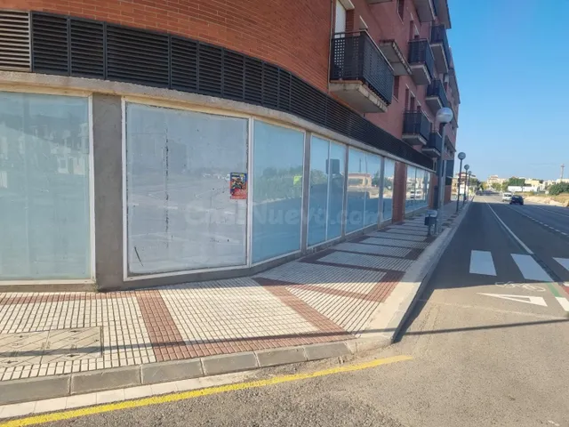 LOCAL COMERCIAL EN VENTA - foto 3