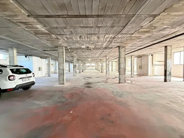 Local comercial 2800m² en venta - Estacion de autobuses — 22
