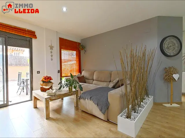 Piso con terraza y garaje en Cerdanyola del Vallès — 16