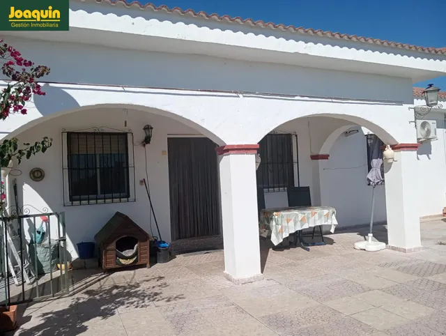 Parcela hipotecable con piscina y espectaculares vistas en Urbanización El Sol — 10