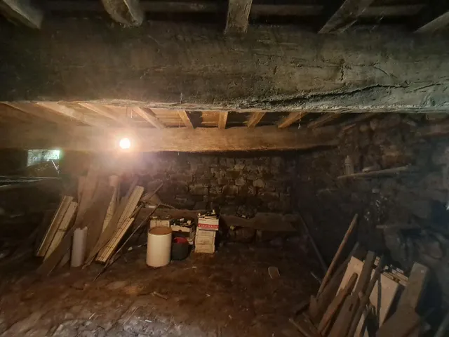 CASA DE PIEDRA EN ZONA RURAL — 49