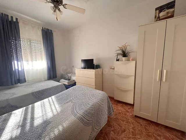 ¡CASA PARA ENTRAR A VIVIR CON TERRENO DE 1100M2! - foto 3