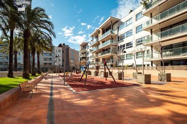 PISO REFORMADO CON VISTA AL MAR — 25