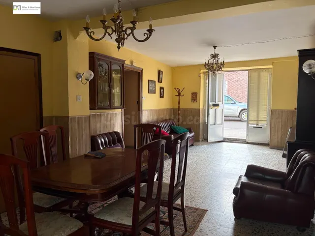 CASA EN VENTA EN VILLAMOR DE ORBIGO - foto 4