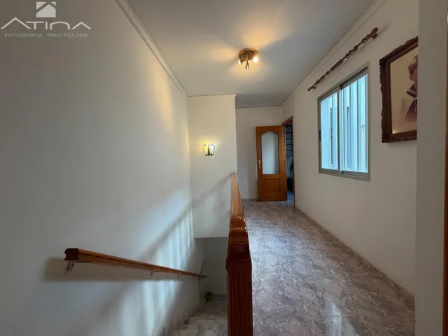 Casa de pueblo en Beniarjó con 3 dormitorios, terraza y mucho encanto. — 22