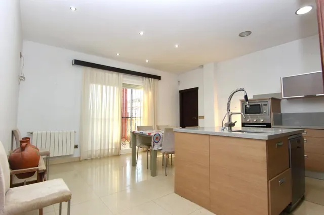 Alquiler larga estancia chalet con piscina — 40