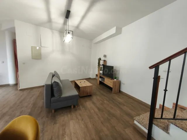 PISO DÚPLEX PARA ENTRAR A VIVIR EN VILLAFRANCA! — 5