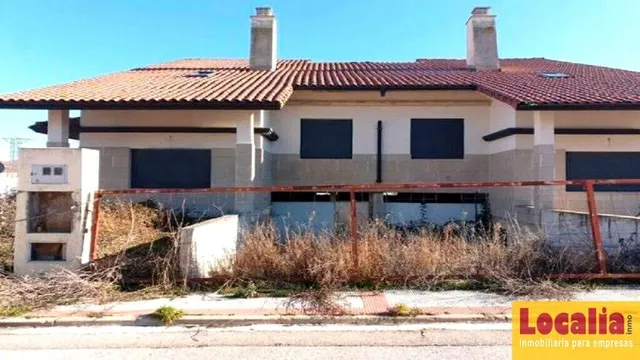 Oportunidad de inversión: obra parada 2 chalets - foto 4