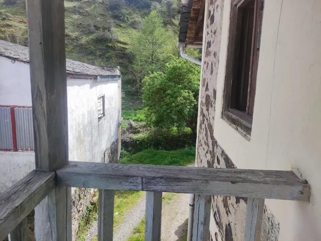 OPORTUNIDAD , CASA DE PIEDRA CON TERRENO A LADO DEL RIO EN SAN ESTEBAN DE VALDUEZA — 9
