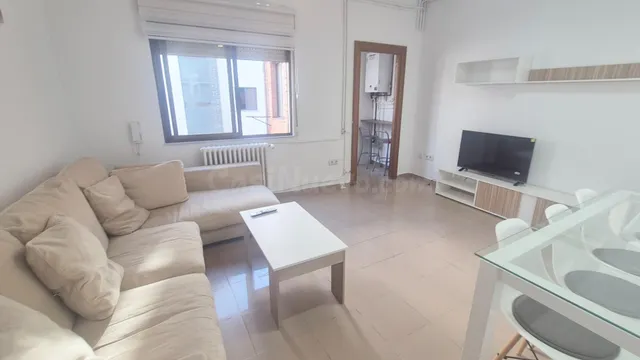 PISO EN VENTA EN EL CENTRO HISTÓRICO DE SALAMANCA. Urbis te  - foto 5
