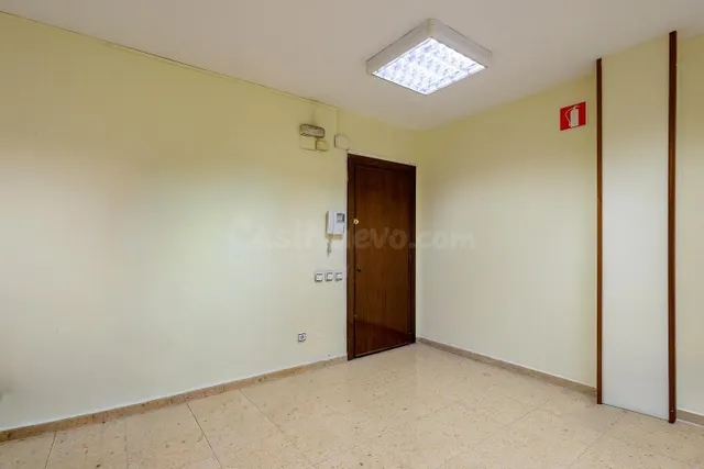 ¡Gran oportunidad en el corazón de Oviedo! - foto 4