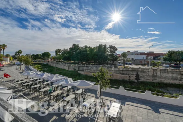 Amplio exterior y luminoso con terraza — 20