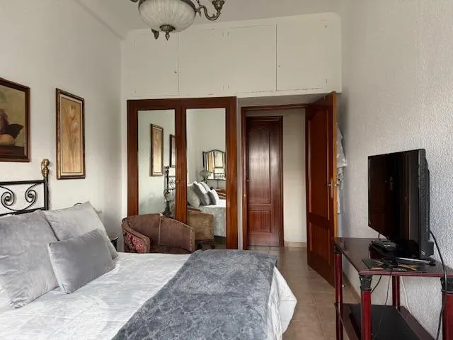 Venta de piso 5 dormitorios en la Plaza Circular — 10