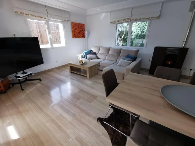 CHALET CON LICENCIA DE ALQUILER VACACIONAL — 40
