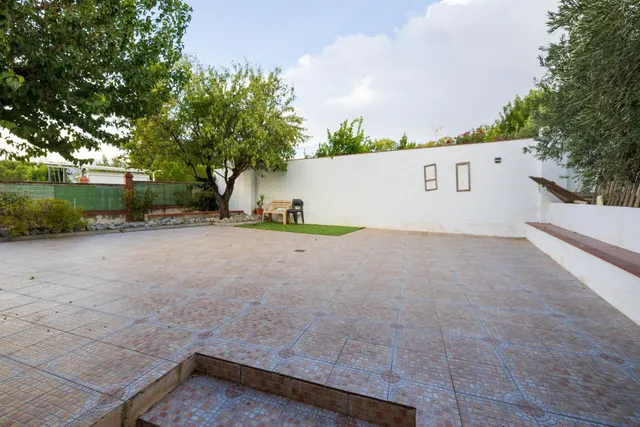 Casa independiente en Otura — 26