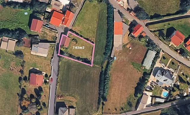 Casa en construcción con terreno en Nogán, A Laracha