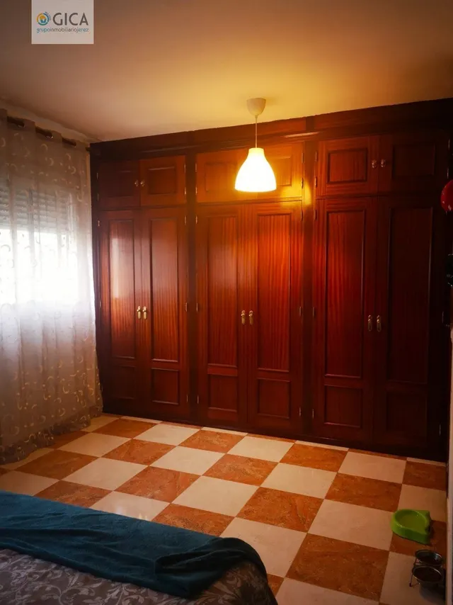 PISO EN ZONA SUR — 16