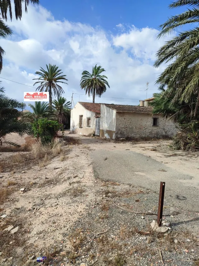 Se vende casa con Terreno en La Marina — 9