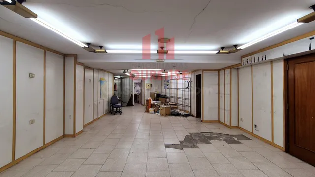 LOCAL COMERCIAL EN EL CENTRO DE LA CIUDAD DE OURENSE - foto 3