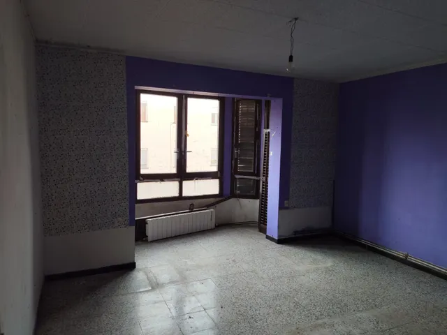 ¡AMPLIO PISO A LA VENTA EN LES BORGES BLANQUES! — 9
