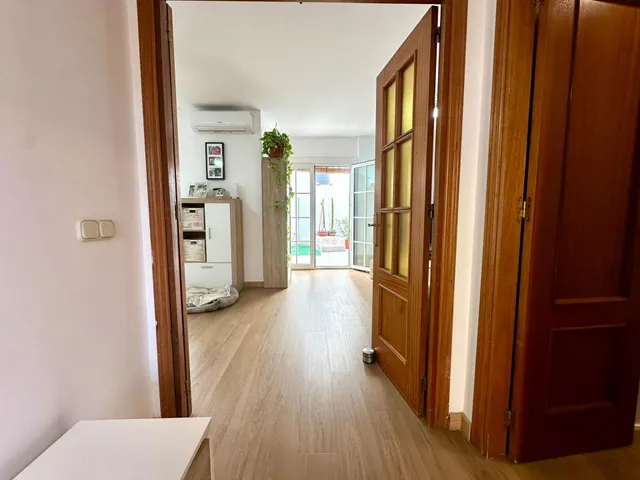 Amplio Dúplex Reformado en Los Molinos, Almería — 32