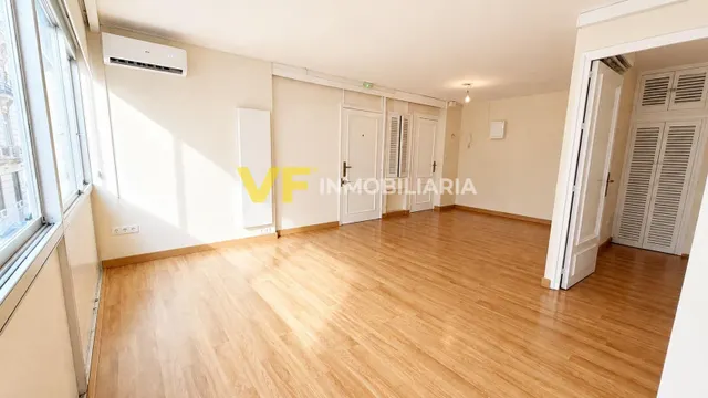 ¡Tu oficina en el corazón de Málaga! — 6