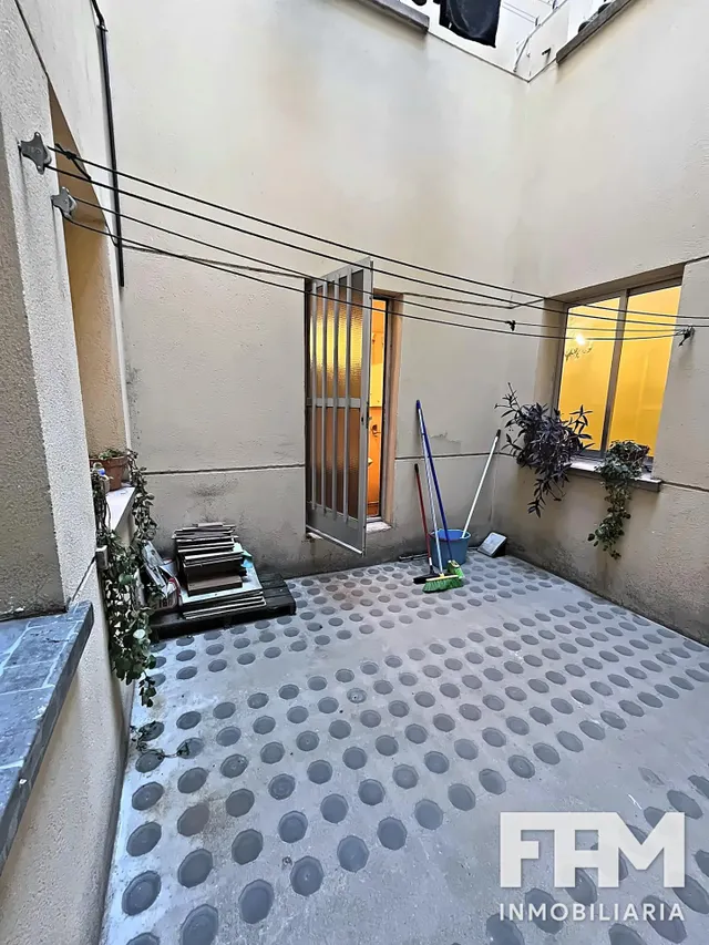 Piso Interior en Venta cerca de Calle Pablo Iglesias — 21