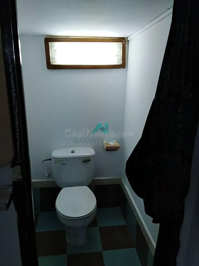 Se vende local en Laredo — 3