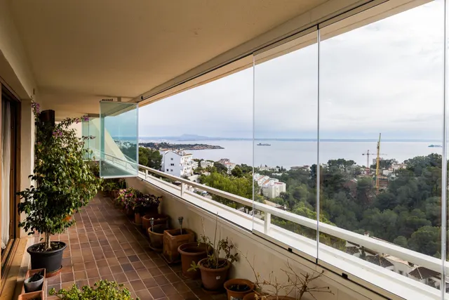 ÁTICO DE 4 habitaciones CON GRAN TERRAZA EN PLANTA, PARKING Y PISCINA COMUNITARIA EN CAS CATALÀ. — 8