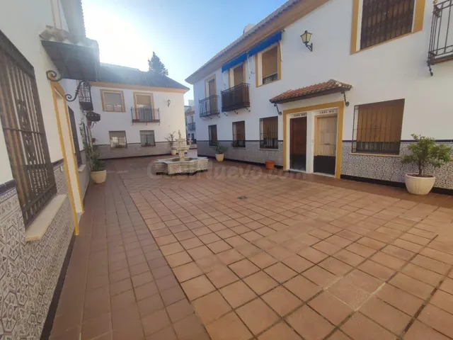 MAGNÍFICA OCASIÓN! CASA ADOSADA EN EXCLUSIVA!! ZONA DEL REAL